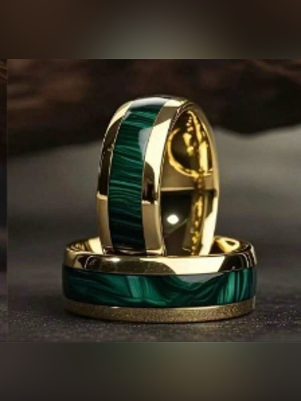 Gold-Tone Men's Ring with Green Malachite-Style Inlay sz 12